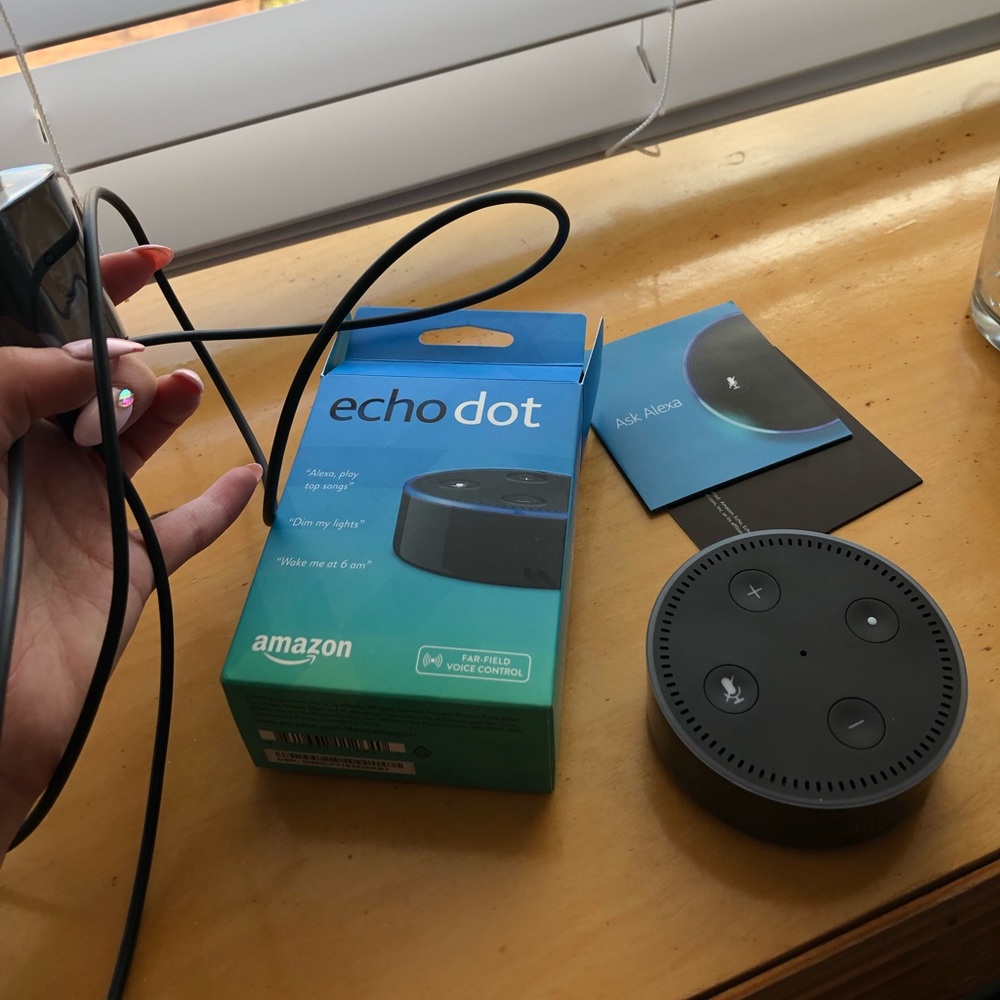 Amazon Echo Dot (2nd generation) BRAND NEW